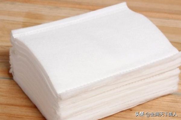 化妆棉和卸妆棉的区别（化妆棉和卸妆棉有什么不同）